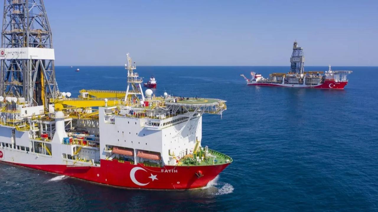 Türkiye’den doğal gaz ve petrol hamlesi! Gözler denizlerdeki enerji filomuza çevrildi